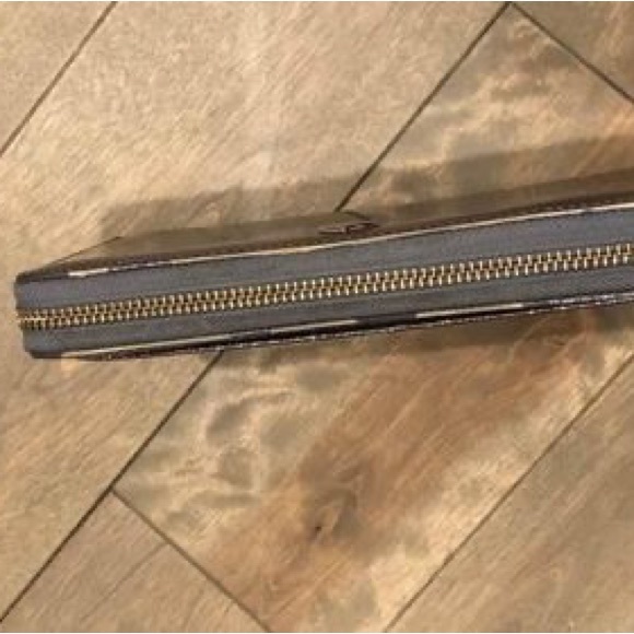 Silver grey Kate Spade Wallet - Picture 3 of 4